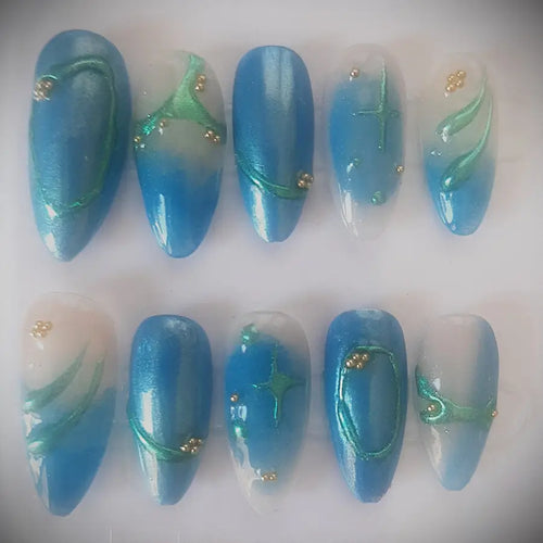 Press-on nails Aqua Aura aura céleste lumineux