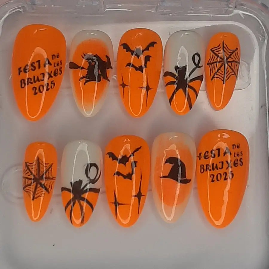 Sur le thème d'halloween, c'est faux ongles illumineront vos mains. Parfait pour la fête des sorcières