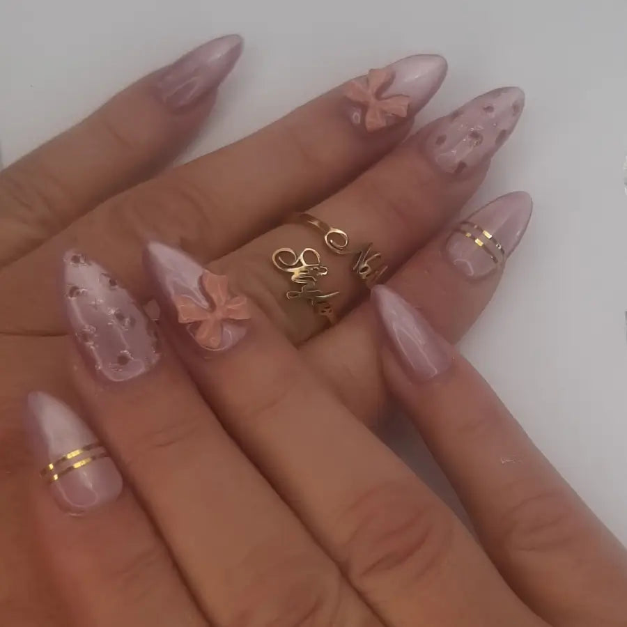 Pose des faux ongles lovely, rosé doré luxueux