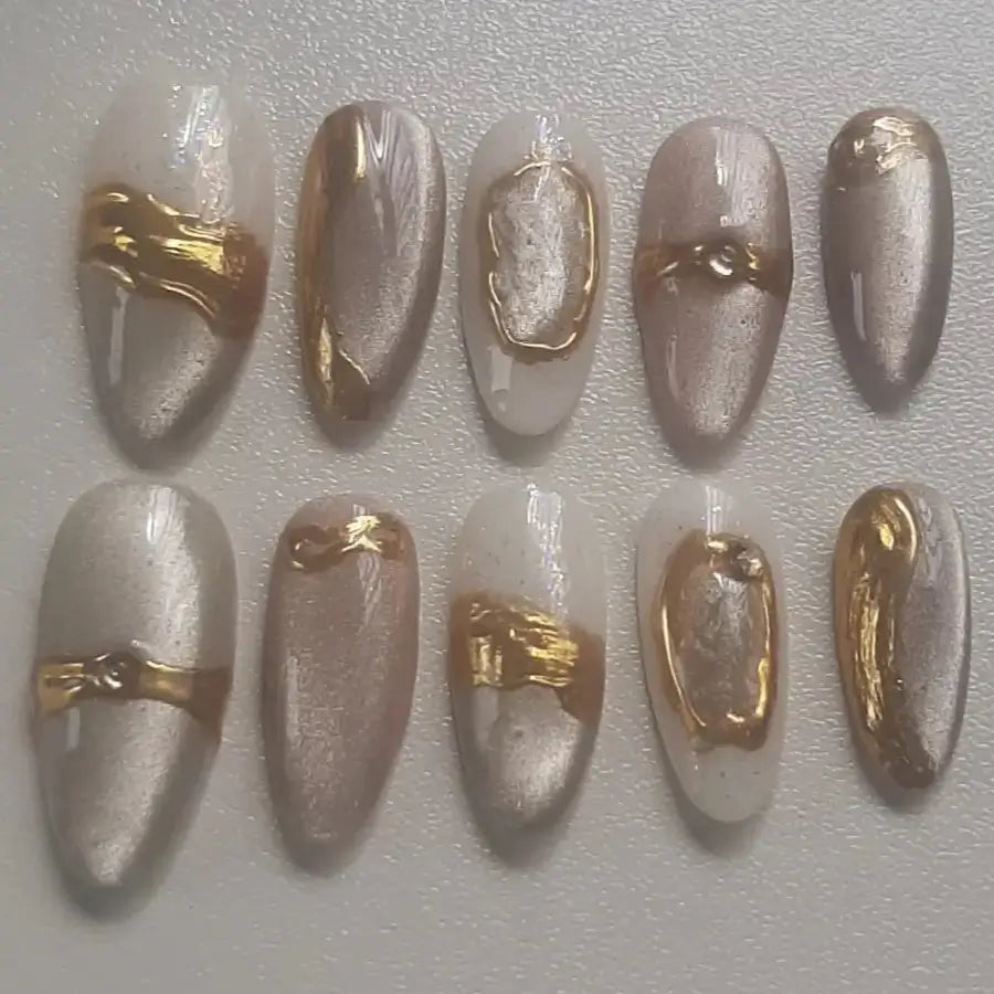 Press-on nails Velvet Gold élégance intemporelle doré, cat eyes