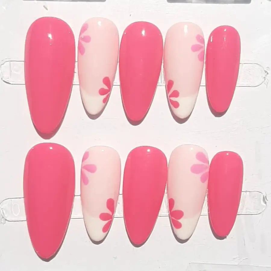 Press-on nails Lily Blossom printanier romantique féminin