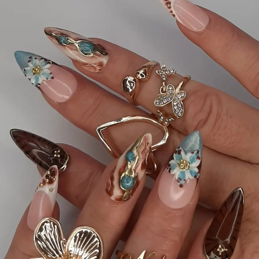 pose des faux ongles layna de chez nailstyle