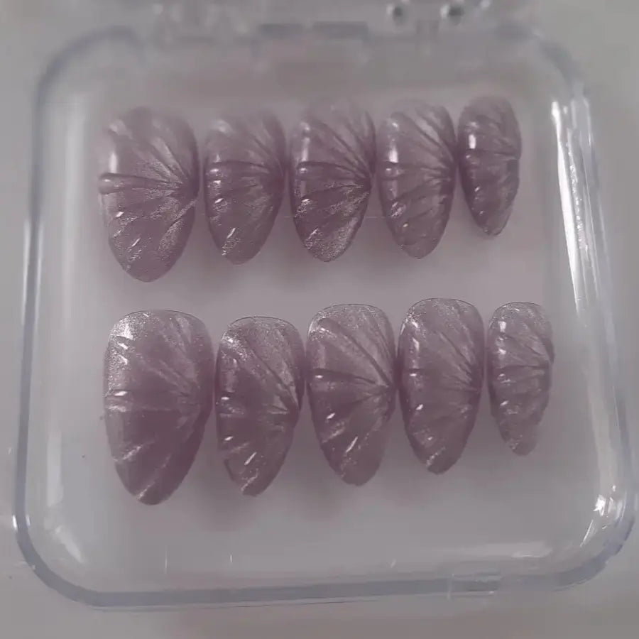 faux ongles cat eyes violet et effet 3D