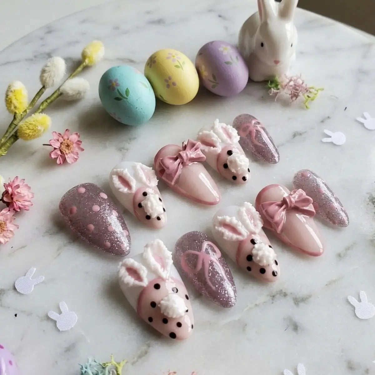 Faux ongles Easter Bunnies forme amande - Press-on nails rose et mauve avec lapin 3D, nœud et pois, faits main en France