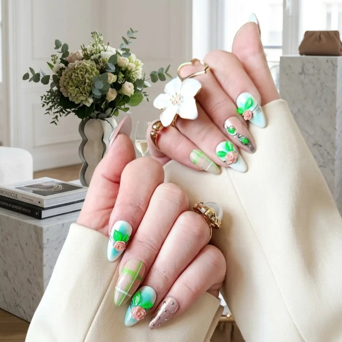 Faux ongles press-on Jardin d'Antan tendance 2026 - design romantique rose chrome, fleurs 3D et feuilles vertes - fait main France